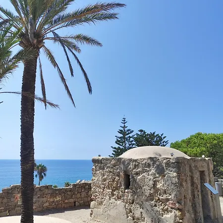 La Maddalena Guest house *